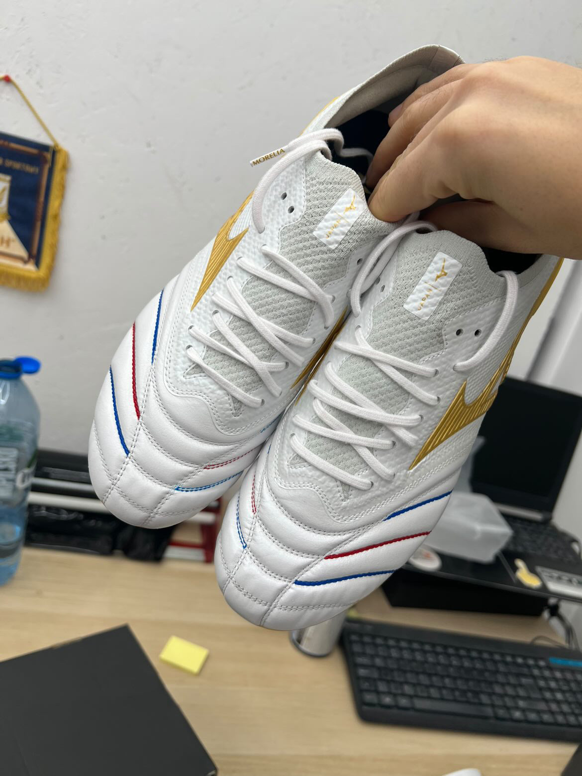 Buty piłkarskie Morelia Neo IV Japan – White/MP Gold/Cool Gray 3C - AG